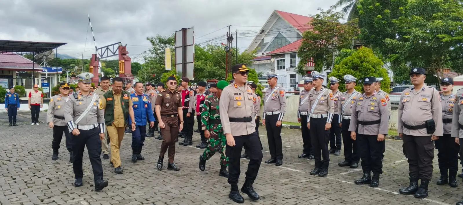Polres Minahasa Gelar Apel Pasukan Operasi Zebra Samrat 2025, Siap Amankan Kamseltibcar Menjelang Natal dan Tahun Baru